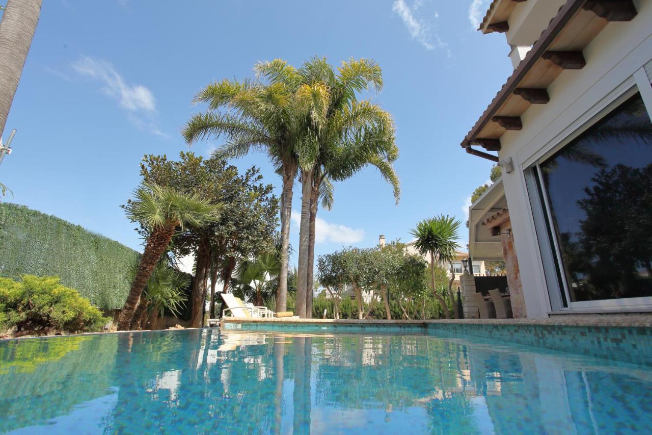 Tropical Garden, Villa With Pool Near The Beach Алкудия Екстериор снимка