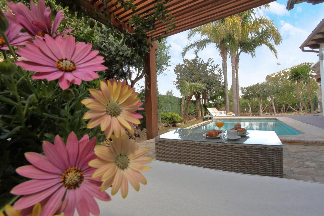 Tropical Garden, Villa With Pool Near The Beach Алкудия Екстериор снимка